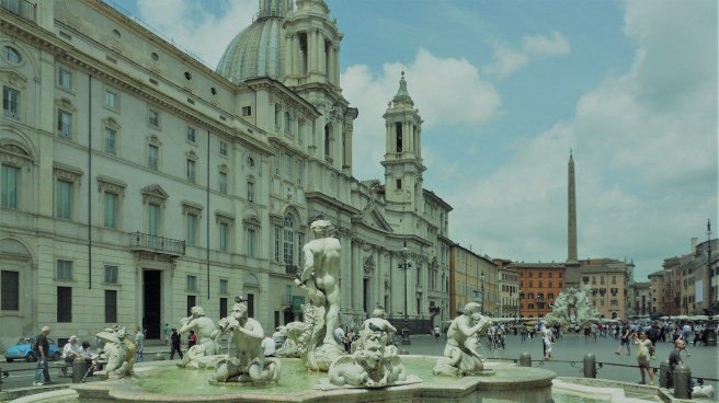 Piazza_Navona_Roma_fontana_di_nettuno