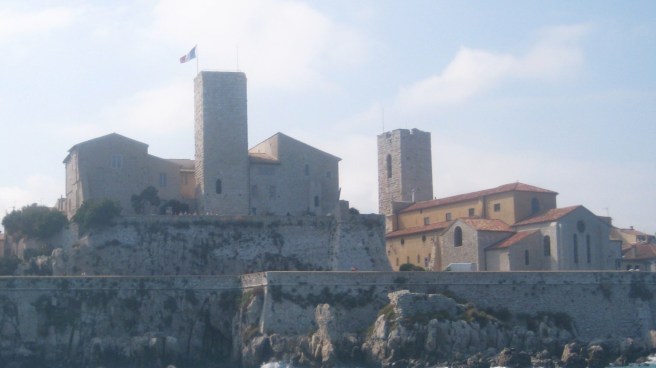 Chateau_grimaldi_musee_picasso_cathedrale_Antibes