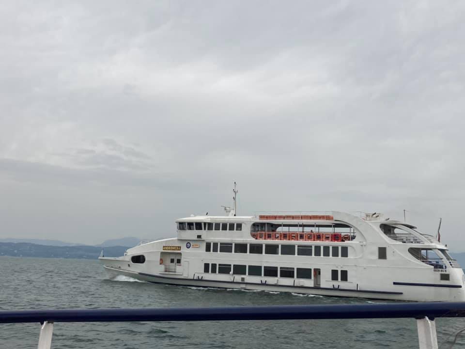 Questa immagine ha l'attributo alt vuoto; il nome del file è lago-di-garda-1-.jpg